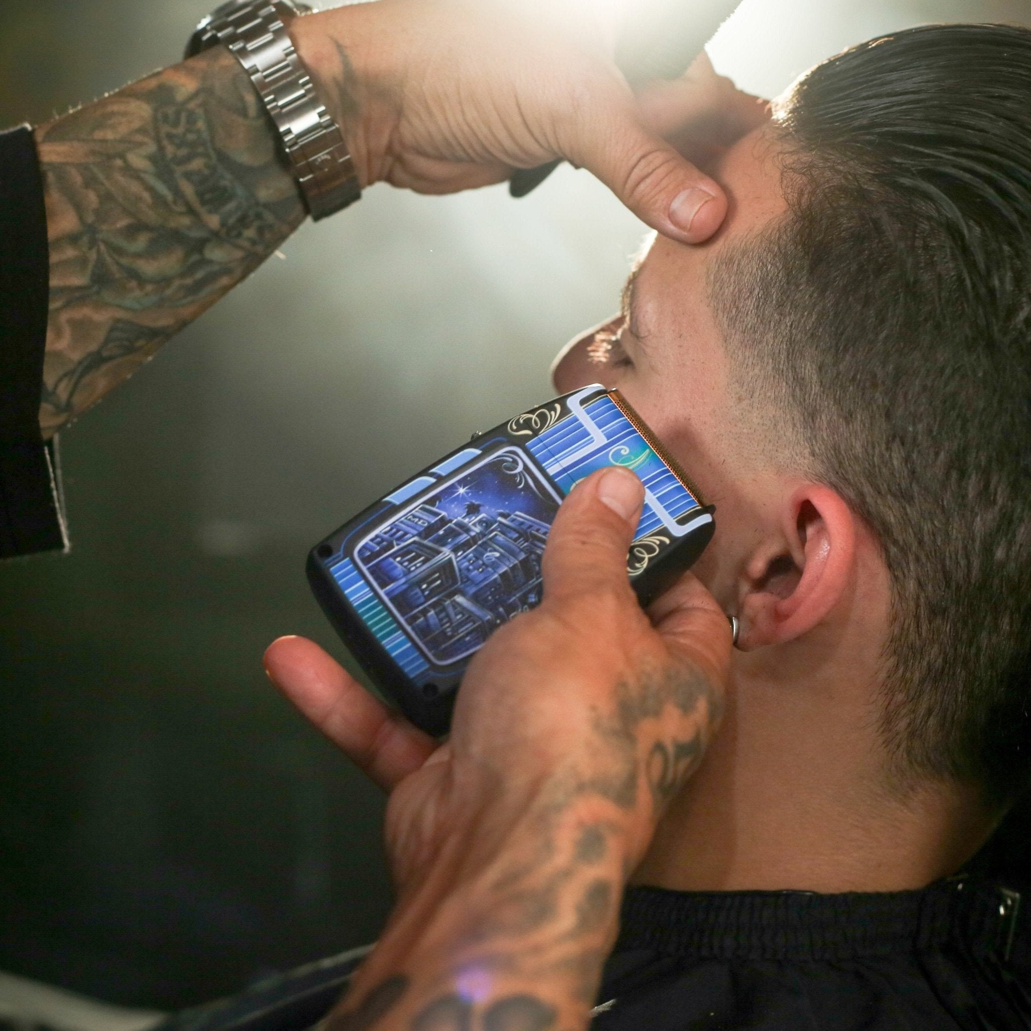 Master Deluxe - Toons Mart