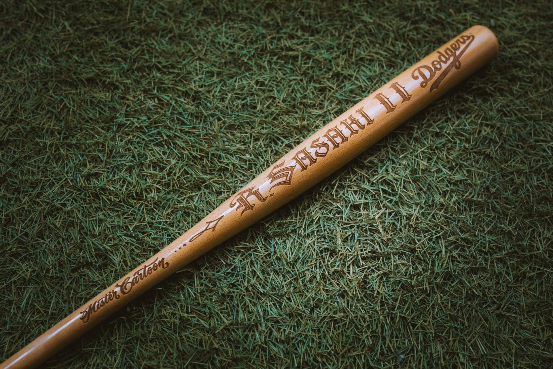 Roki Sasaki x LA Dodgers x Cartoon Pillbox Name & Number Mini Collectors Bat - Toons Mart