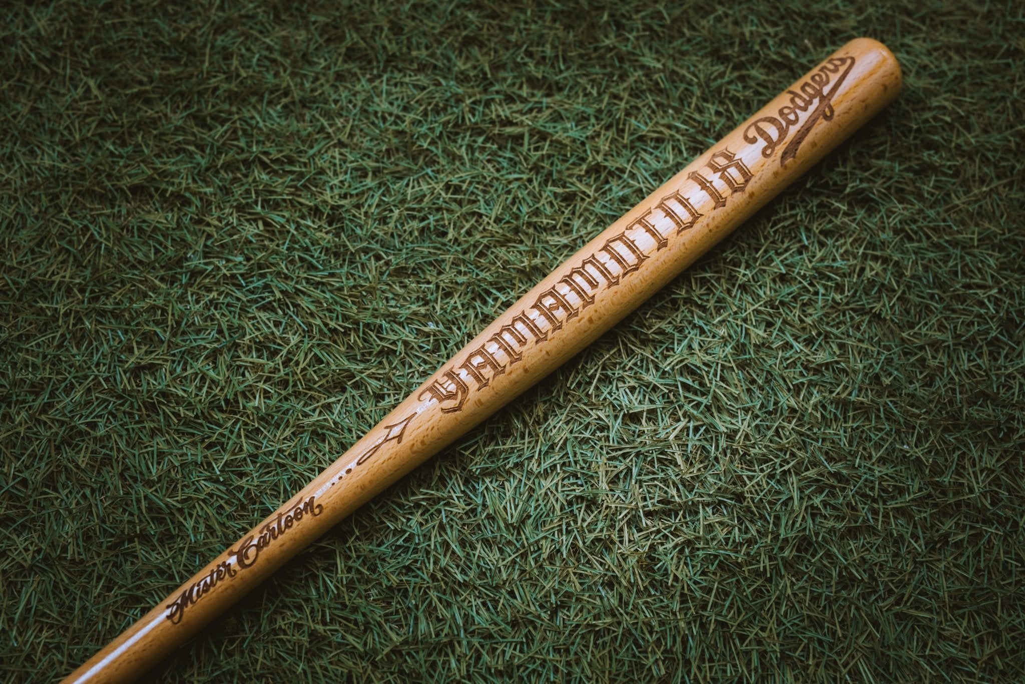 Yoshinobu Yamamoto x LA Dodgers x Cartoon Pillbox Name & Number Mini Collectors Bat - Toons Mart